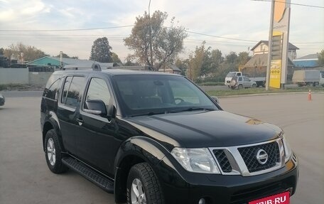 Nissan Pathfinder, 2011 год, 1 800 000 рублей, 3 фотография