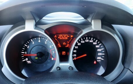Nissan Juke II, 2013 год, 920 000 рублей, 13 фотография