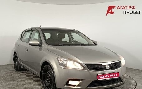 KIA cee'd I рестайлинг, 2010 год, 680 000 рублей, 1 фотография