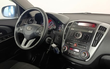 KIA cee'd I рестайлинг, 2010 год, 680 000 рублей, 11 фотография
