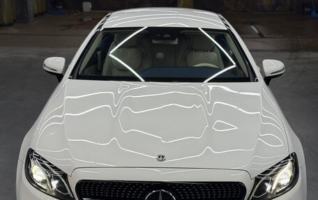 Mercedes-Benz E-Класс, 2018 год, 4 500 000 рублей, 3 фотография