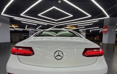Mercedes-Benz E-Класс, 2018 год, 4 500 000 рублей, 8 фотография