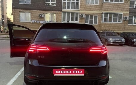 Volkswagen Golf GTI VII, 2017 год, 2 500 000 рублей, 16 фотография
