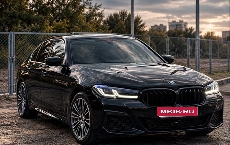 BMW 5 серия, 2019 год, 2 450 000 рублей, 5 фотография
