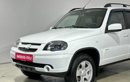 Chevrolet Niva I рестайлинг, 2017 год, 895 000 рублей, 12 фотография