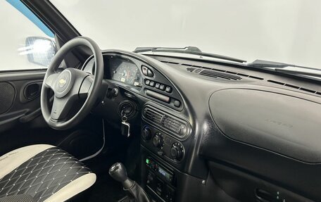 Chevrolet Niva I рестайлинг, 2017 год, 895 000 рублей, 20 фотография