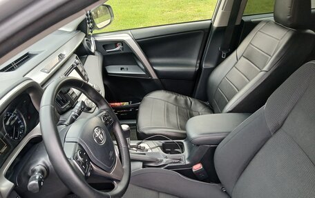 Toyota RAV4, 2016 год, 1 870 000 рублей, 9 фотография