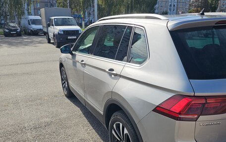 Volkswagen Tiguan II, 2019 год, 1 980 000 рублей, 6 фотография