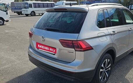 Volkswagen Tiguan II, 2019 год, 1 980 000 рублей, 4 фотография