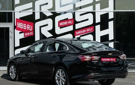 Chevrolet Malibu IX, 2019 год, 1 500 000 рублей, 2 фотография