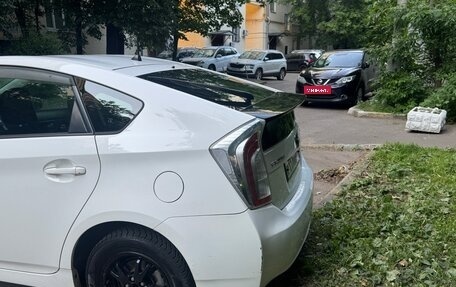 Toyota Prius, 2013 год, 900 000 рублей, 5 фотография