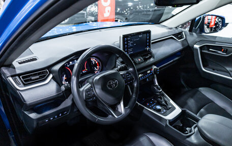 Toyota RAV4, 2021 год, 3 289 900 рублей, 14 фотография