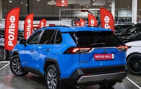 Toyota RAV4, 2021 год, 3 289 900 рублей, 9 фотография