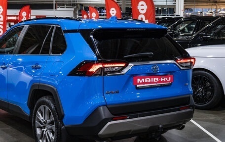 Toyota RAV4, 2021 год, 3 289 900 рублей, 10 фотография