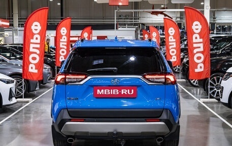 Toyota RAV4, 2021 год, 3 289 900 рублей, 8 фотография
