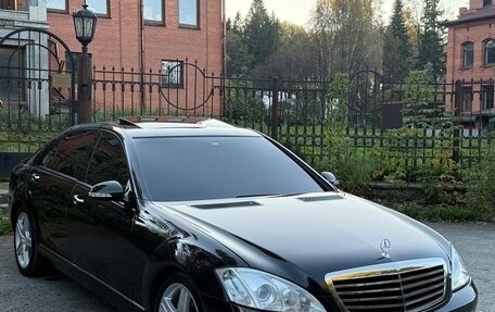 Mercedes-Benz S-Класс, 2008 год, 1 050 000 рублей, 1 фотография