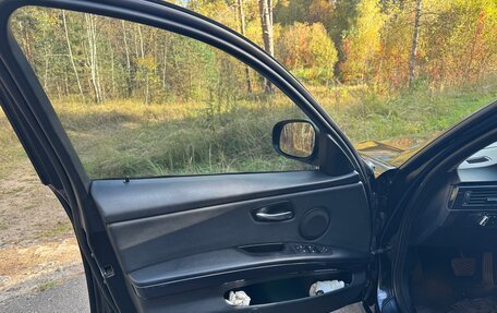 BMW 3 серия, 2009 год, 1 300 000 рублей, 16 фотография