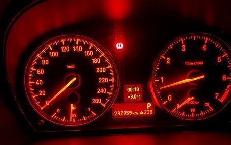 BMW 3 серия, 2009 год, 1 300 000 рублей, 24 фотография