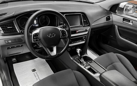 Hyundai Sonata VII, 2018 год, 1 620 000 рублей, 8 фотография