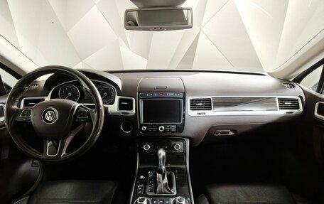 Volkswagen Touareg III, 2015 год, 2 731 000 рублей, 14 фотография