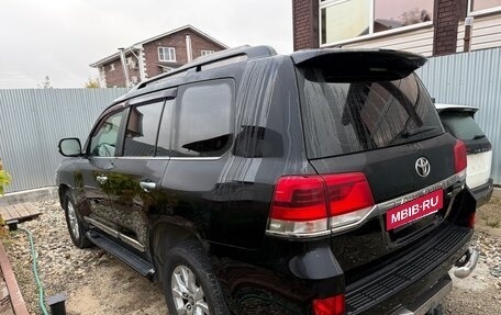 Toyota Land Cruiser 200, 2018 год, 6 800 000 рублей, 4 фотография