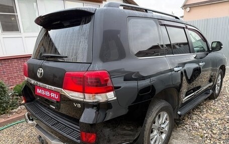Toyota Land Cruiser 200, 2018 год, 6 800 000 рублей, 6 фотография