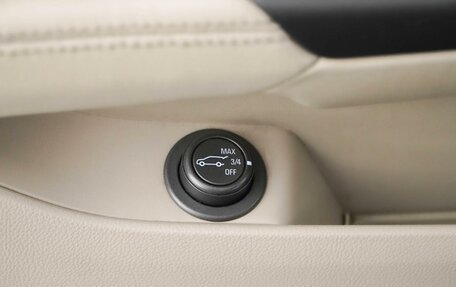 Cadillac SRX II рестайлинг, 2012 год, 928 900 рублей, 16 фотография
