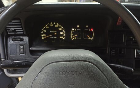 Toyota HiAce H100, 1991 год, 210 000 рублей, 5 фотография
