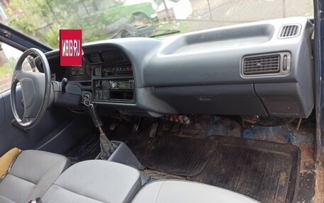 Toyota HiAce H100, 1991 год, 210 000 рублей, 7 фотография