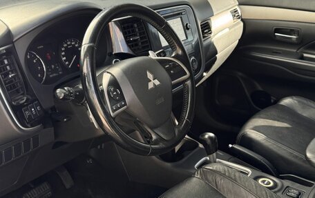 Mitsubishi Outlander III рестайлинг 3, 2013 год, 1 020 000 рублей, 11 фотография