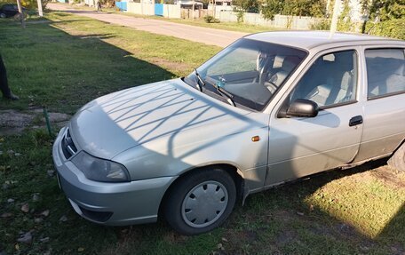 Daewoo Nexia I рестайлинг, 2008 год, 100 000 рублей, 2 фотография