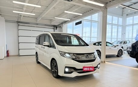 Honda Stepwgn IV, 2016 год, 2 089 000 рублей, 8 фотография