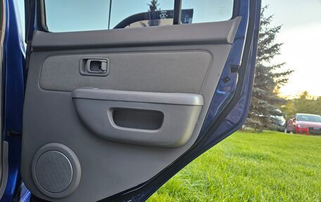 Nissan Cube II, 2001 год, 345 000 рублей, 14 фотография