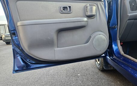 Nissan Cube II, 2001 год, 345 000 рублей, 16 фотография