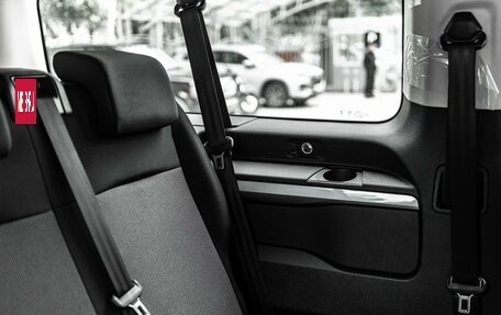 Peugeot Traveller I, 2025 год, 6 250 000 рублей, 40 фотография