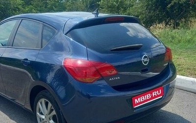Opel Astra J, 2011 год, 650 000 рублей, 1 фотография