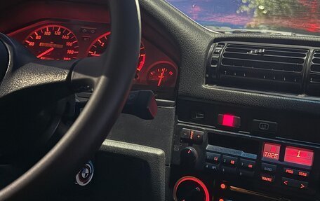 BMW 3 серия, 1986 год, 3 000 000 рублей, 14 фотография