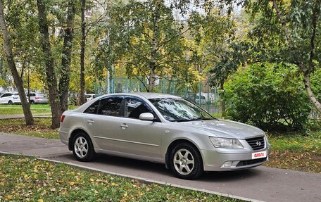 Hyundai Sonata VI, 2010 год, 595 000 рублей, 2 фотография