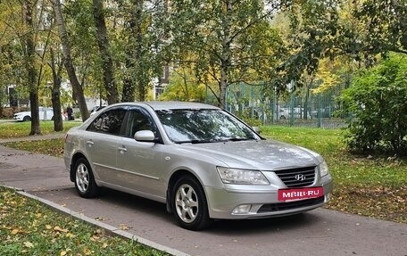 Hyundai Sonata VI, 2010 год, 595 000 рублей, 3 фотография