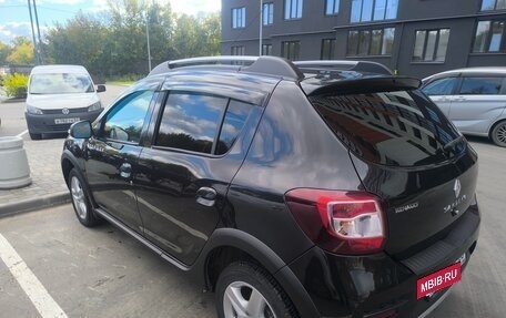 Renault Sandero II рестайлинг, 2017 год, 900 000 рублей, 2 фотография