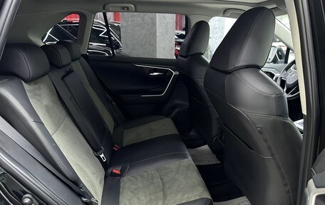 Toyota RAV4, 2025 год, 3 990 000 рублей, 17 фотография