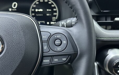 Toyota RAV4, 2025 год, 3 990 000 рублей, 21 фотография