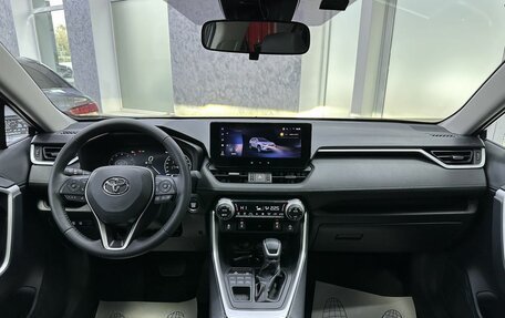 Toyota RAV4, 2025 год, 3 990 000 рублей, 33 фотография