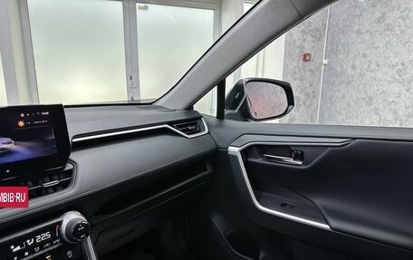 Toyota RAV4, 2025 год, 3 990 000 рублей, 29 фотография