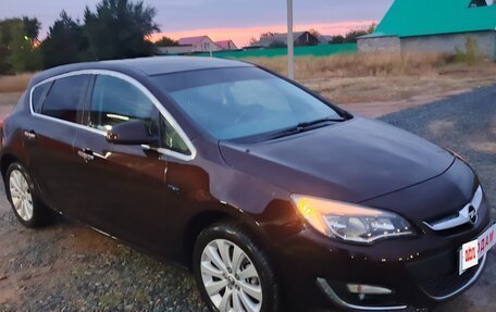 Opel Astra J, 2013 год, 840 000 рублей, 15 фотография