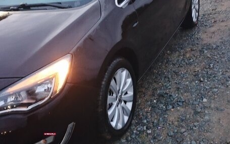 Opel Astra J, 2013 год, 840 000 рублей, 16 фотография
