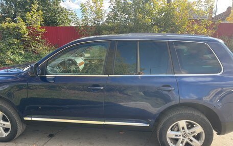 Volkswagen Touareg III, 2004 год, 635 000 рублей, 7 фотография