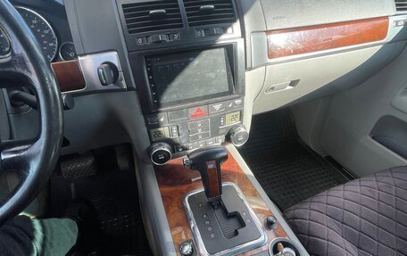 Volkswagen Touareg III, 2004 год, 635 000 рублей, 9 фотография