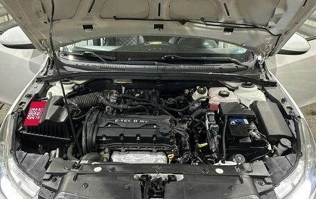 Chevrolet Cruze II, 2011 год, 580 000 рублей, 6 фотография