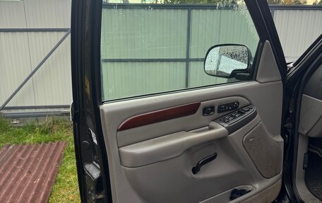 Chevrolet Tahoe II, 2003 год, 700 000 рублей, 10 фотография